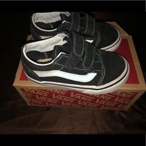 Low top toddler Vans